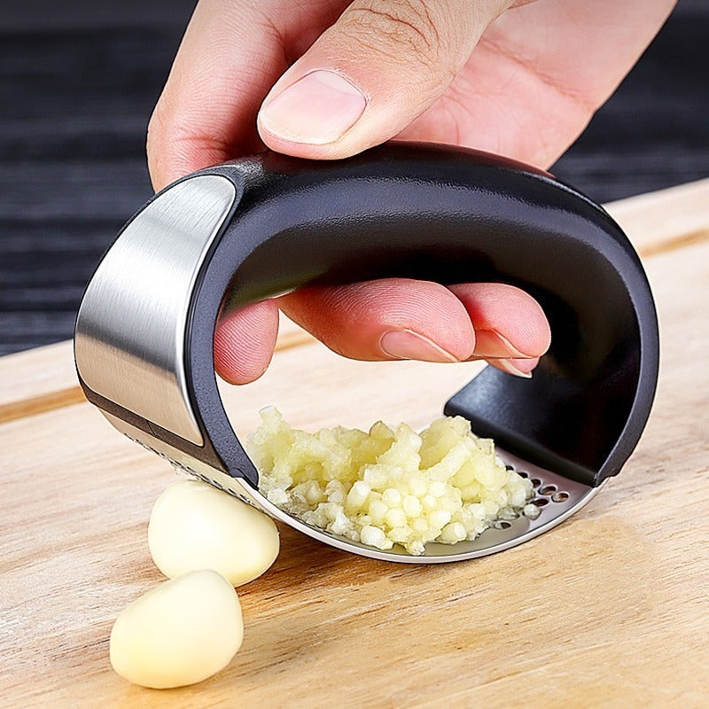 Stainless Steel Garlic Press, Manual Garlic Chopper, Fruit and Vegetable Chopper, Metal Peeler and Scraper